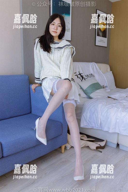 BoBoSocks袜啵啵-奶油 BoBoSocks袜啵啵 - 原图上线!奶油的厚黑丝更新,今天又是怎样的故事呢,心里偷偷期待。