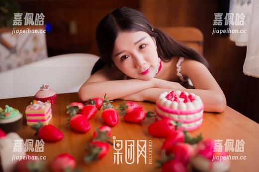 GIRLT果团网-little贝壳喵 GIRLT果团网 - 透过图片,揭开little贝壳喵在教室里的趣味秘密!