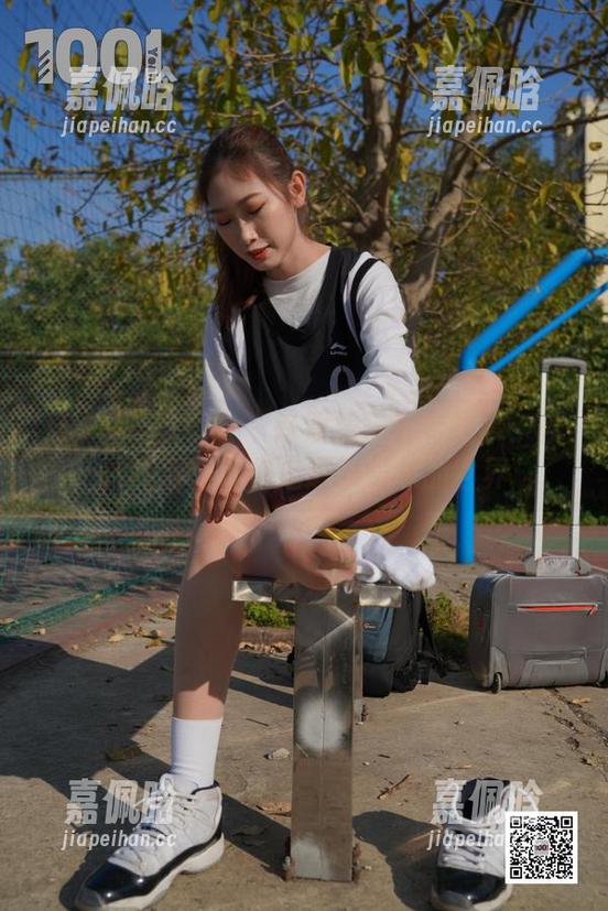 IESS异思趣向-秋秋 IESS异思趣向 - 每双袜子都有故事:秋秋高清图带你走进双层袜的世界