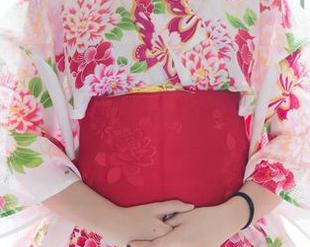 IMiss爱蜜社 – “萌白酱”在体操服中展现的照片，隐隐约约间有种说不出的挑逗感