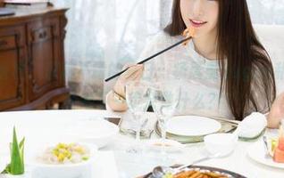 MiStar魅妍社 – 深藏不露的夏日：杨晨晨sugar私拍图包，猜猜她下一步会做什么？