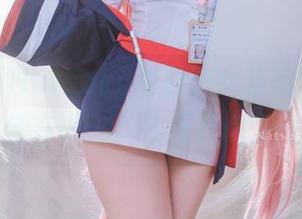 嘿，最新Natsuko夏夏子女孩写真！她的眼神仿佛在说：‘今天我想当女神！’