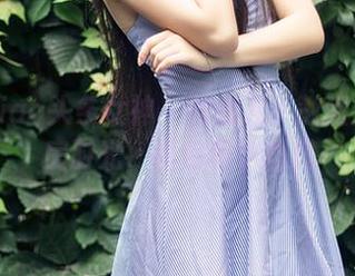 TouTiao头条女神 – 信悦儿：教室里的私房时光，图包和小心思