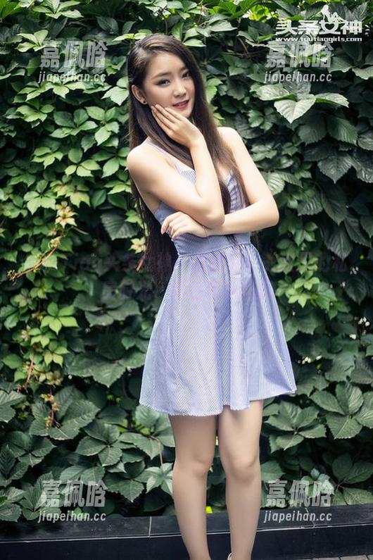 TouTiao头条女神-信悦儿 TouTiao头条女神 - 信悦儿:教室里的私房时光,图包和小心思