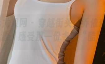 UGirls尤果网 – 穿越街头：乔依琳的皮衣高清资源，感受那一份名叫“酷”的温度