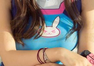 UGirls尤果网 – 办公室？不！这是尤菲儿的写真精选之旅，快来围观呀！