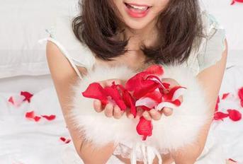 UGirls尤果网 – 齐贝贝的天台图鉴：一场关于光影的调皮实验