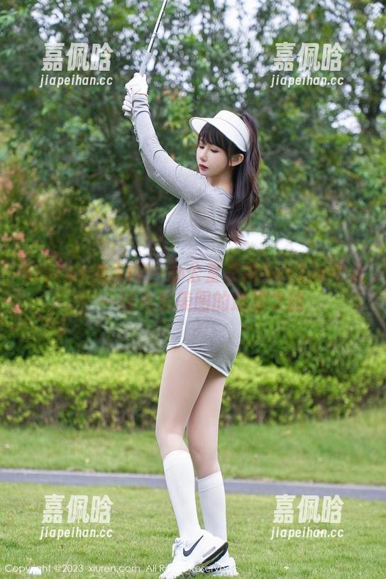 Xiuren秀人网-Barbie可儿 Xiuren秀人网 - 办公室里的Barbie可儿:一场私房美图的迷雾之旅