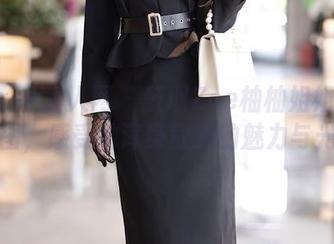 Xiuren秀人网 – 获取Zoe柚柚姐姐的高清原图，感受她浑身散发的魅力与光环！