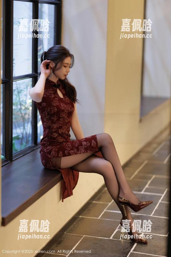 Xiuren秀人网 - 传说中的浴缸福利图集：乔漫妮mina教你如何优雅入水！