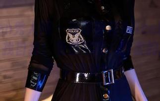 Xiuren秀人网 – 在容容容Alice的连体衣里寻找自我：免费写真，轻柔的触感在指尖流淌！