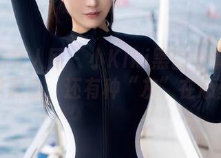 Xiuren秀人网 – 小Kiki黑白合集：不止是黑白，还有种“灰”在心里