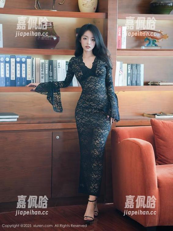 Xiuren秀人网-白浅浅 Xiuren秀人网 - 看!“白浅浅”空姐的免费图集,犹如一场迷雾中的梦。