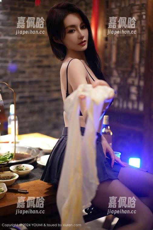 YouMi尤蜜荟-柴婉艺Averie YouMi尤蜜荟 - 柴婉艺Averie网袜原图打卡:一场视觉的调皮游戏!