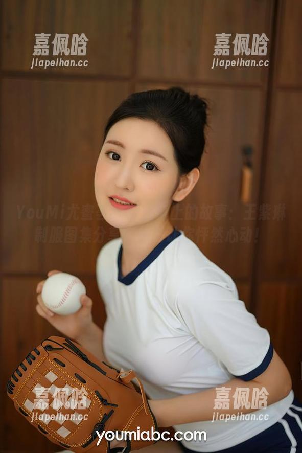 YouMi尤蜜荟 - 穿在身上的故事：王紫琳制服图集分享，绝对让你怦然心动！