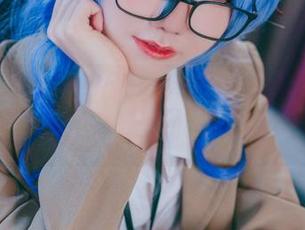 sally多啦雪连体衣！下载战斗力满分，时尚这么简单你信不信？