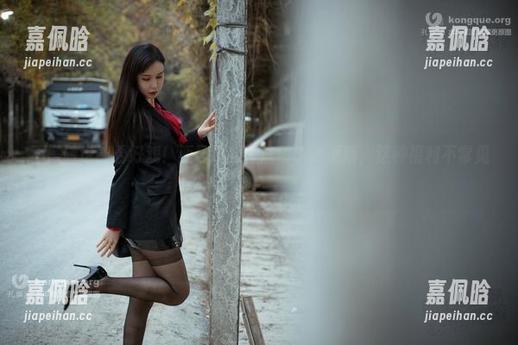 不搬砖也能看好戏！亚马逊鲶鱼泳装cos更新，这种福利不常见！
