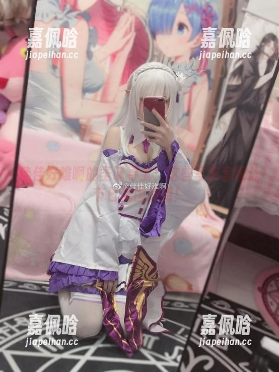 佳佳好难啊的圣诞寻宝：这些写真套图让节日氛围爆棚！