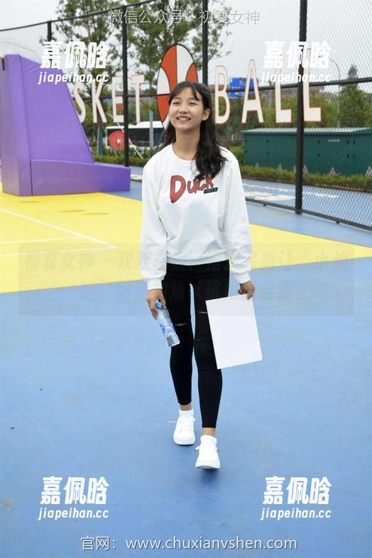 初夏女神-双双 初夏女神 - 双双在线:港式装扮让“小姐姐”们更加难以抗拒的合集