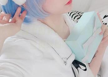 畅游在名赖弥七的夏日，高清写真集里那些微妙的呼吸