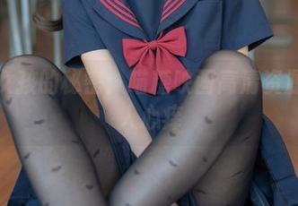 窗边女孩的秘密：喵糖映画高清资源真让人心痒