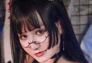 一探究竟：夏鸽鸽不想起床如何定制自己的黑兽奥莉加写真？