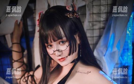 一探究竟：夏鸽鸽不想起床如何定制自己的黑兽奥莉加写真？