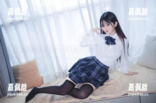 你没见过的失眠小宁：双马尾黑丝图库分享，幽默又撩人！