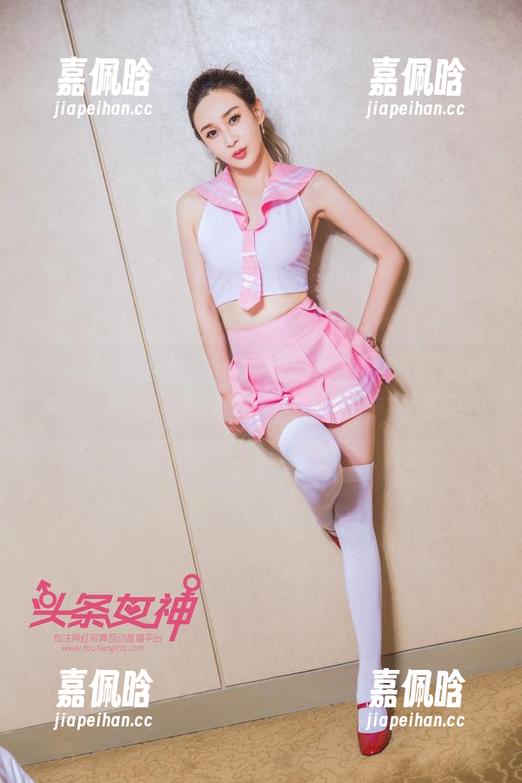 头条女神-周熙妍 头条女神 - 想看周熙妍如何巧妙驾驭连体衣吗?来我这里分享一下她的作品集吧!
