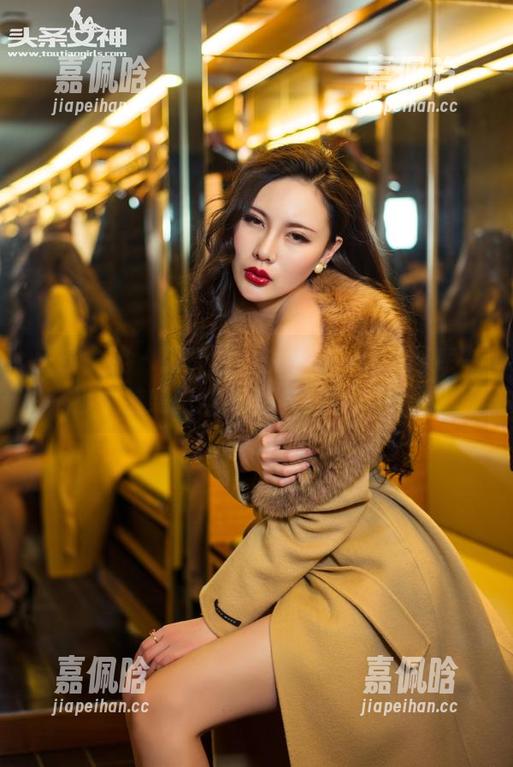 头条女神-张梓柔 头条女神 - 张梓柔御姐系列,高清图库中那个魅惑的她真是让人意乱情迷!