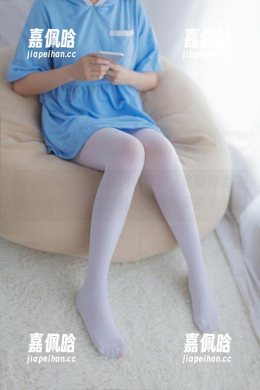少女秩序 - 小鱼的内衣图片，定制得太完美，让人忍不住想要偷走她的穿搭灵感。