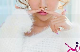 尤果网 – 你见过的最美户外写真：乔依琳最新原图，连风都想跟她拍合照！