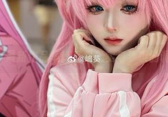 嶋葵梦梦：最新作品集简直是现实与梦境的调皮碰撞！