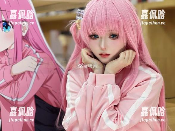 嶋葵梦梦：最新作品集简直是现实与梦境的调皮碰撞！