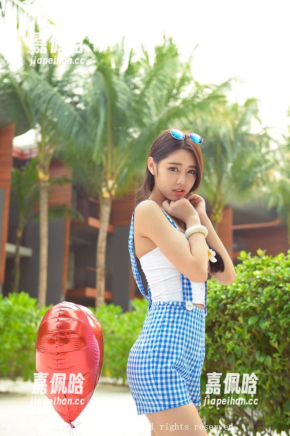 推女神-Kiren_程程程 推女神 - Kiren_程程程的天台私拍原图,竟然让我觉得自己也想去天台放飞一下!