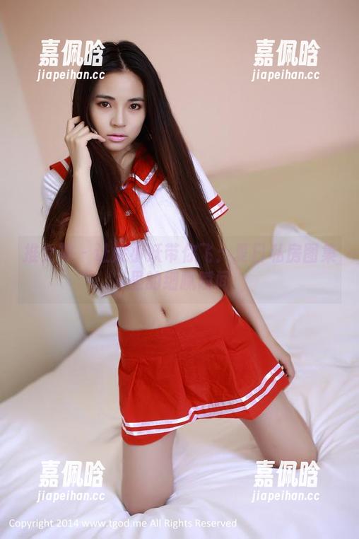 推女神 - 让妮小妖带你飞：夏日私房图集里的细腻瞬间