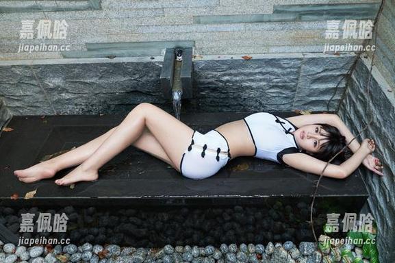 推女郎-吻熙 推女郎 - 私房泳装大赏:吻熙的海边魅力直逼沙滩排球!