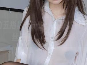 学妹的五指袜倒计时：摇摇乐yoyo的肉丝袜合集，等你来撩
