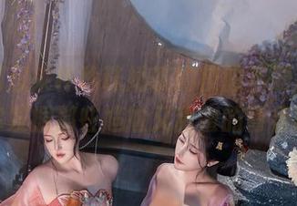 在星澜想来杯珍珠奶茶的校服图册里，免费陪你发掘那些尴尬又甜蜜的青春瞬间！