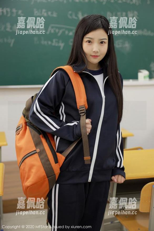 模范学院 - 来看看电竞唐嫣的私房图集，姐姐的魅力无处不在！