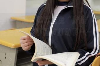 模范学院 – 高清草莓兔兔“妹妹”作品集，我竟然被这些小细节打动了——太会玩了吧。