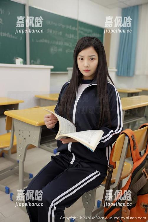 模范学院-草莓兔兔 模范学院 - 高清草莓兔兔“妹妹”作品集,我竟然被这些小细节打动了——太会玩了吧。