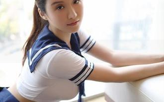 模范学院 – 软软Roro的校服图集：资源中的奇遇记