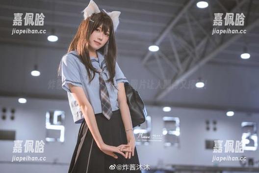炸酱沐沐的奶牛cos，图片让人期待又捧腹！