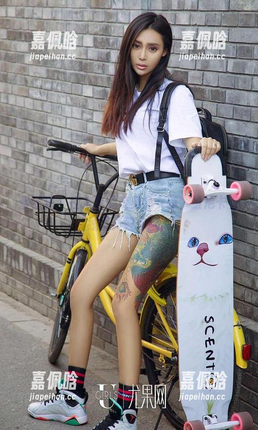 爱尤物-维尼卡 爱尤物 - 在家也能变身兔女郎,维尼卡在线写真教你撩!
