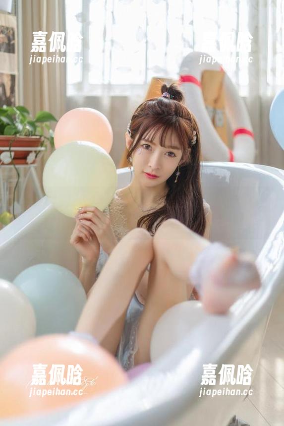 王羽杉 王羽杉的JK作品更新:看她如何用幽默打破平淡!