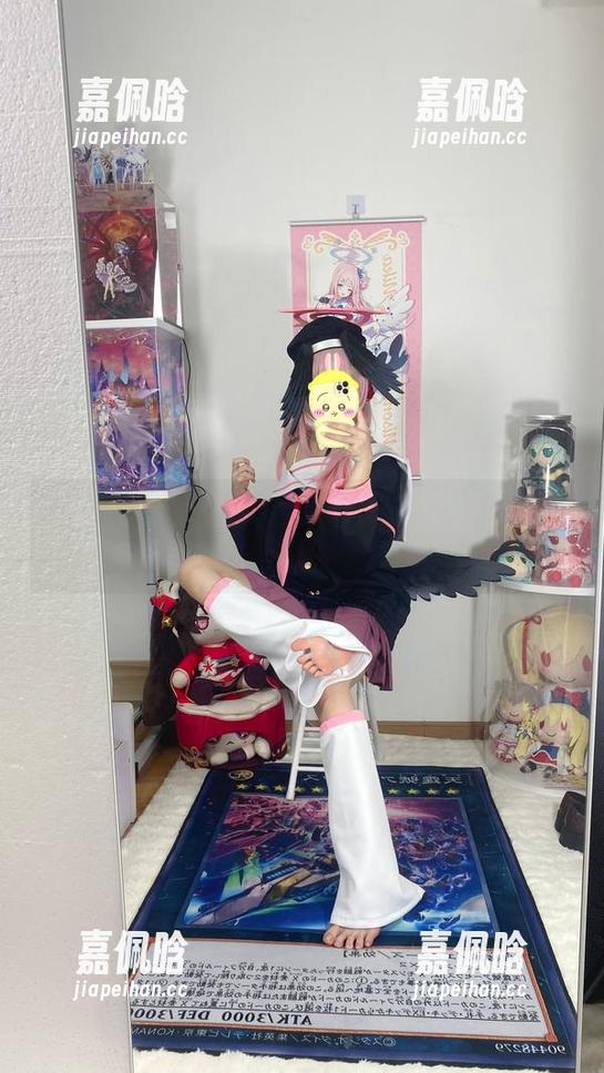 白栎Shirly 白栎Shirly修女的照片合集:当阳光遇见神秘