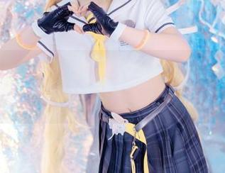白莉爱吃巧克力的吊带写真合集：我真的是被美到无可救药！