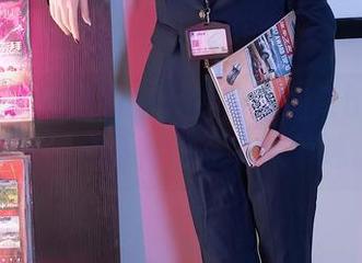 秀人网 – 透明图集大揭秘：加朵babe的每一层都透得那么令人着迷。