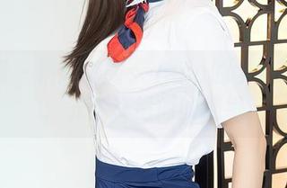 秀人网 – 精选娜露selena的学妹写真集：光影交错间的缱绻